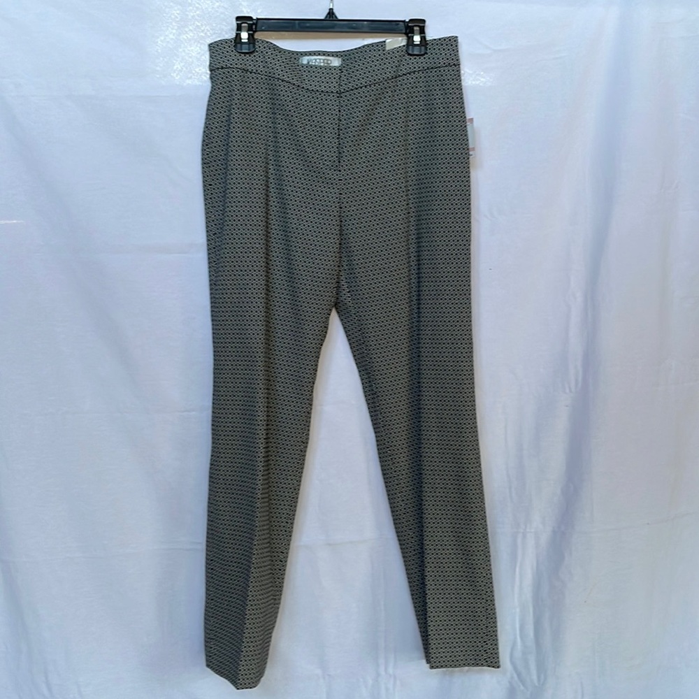 Kasper - Kristy Slim Fit Dress Pant - Black and White pattern - size 10